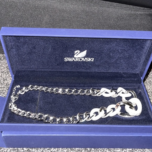 Swarovski Montaigne Necklace Collar 1084582 In Box